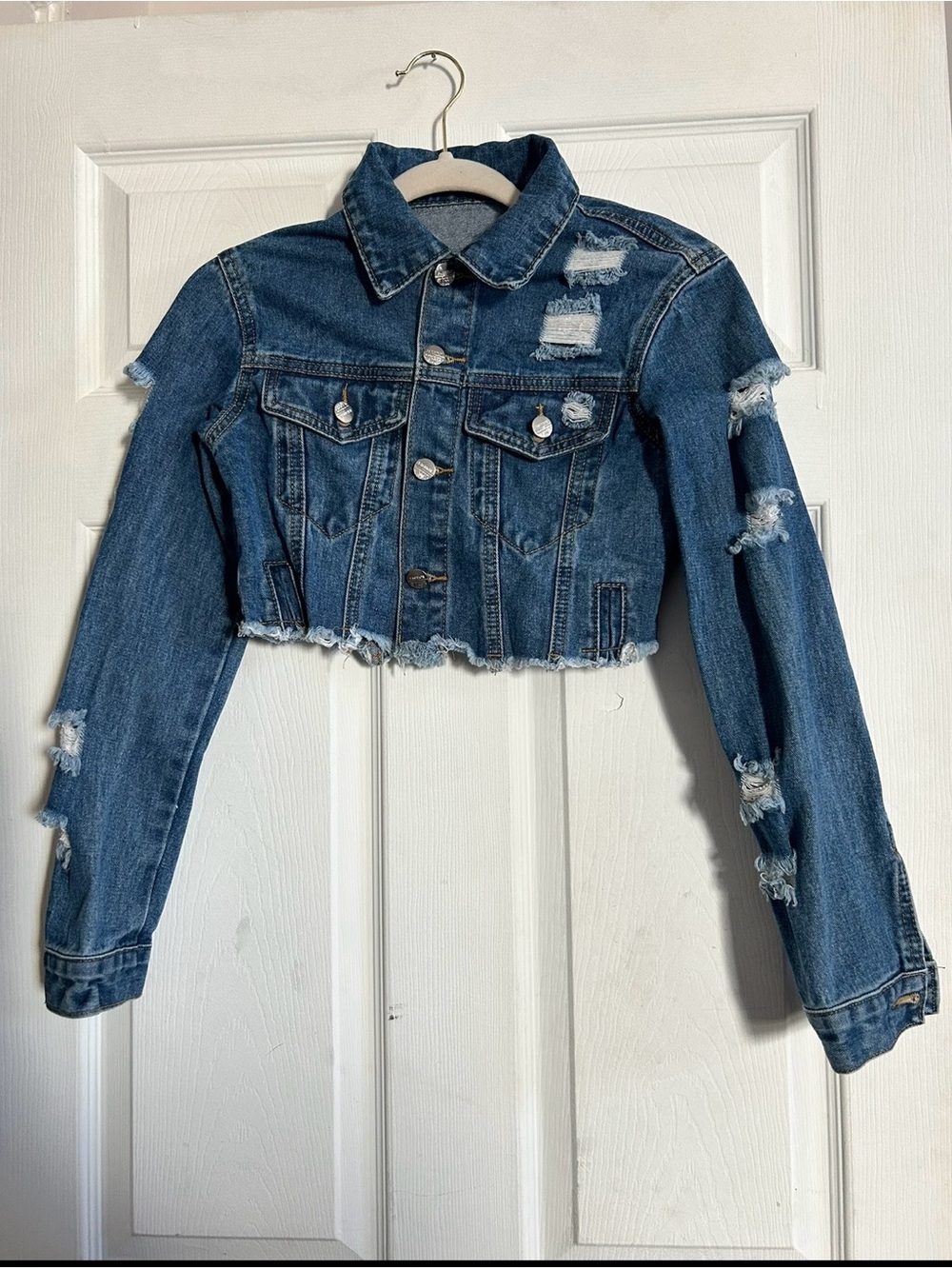 Women’s cropped jean jacket size XS